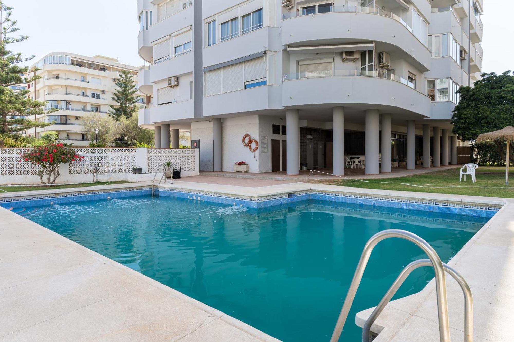 Blonzu Dominicana Fuengirola Bagian luar foto