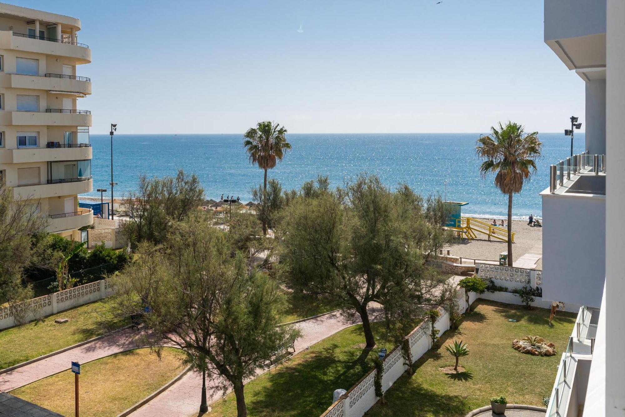 Blonzu Dominicana Fuengirola Bagian luar foto