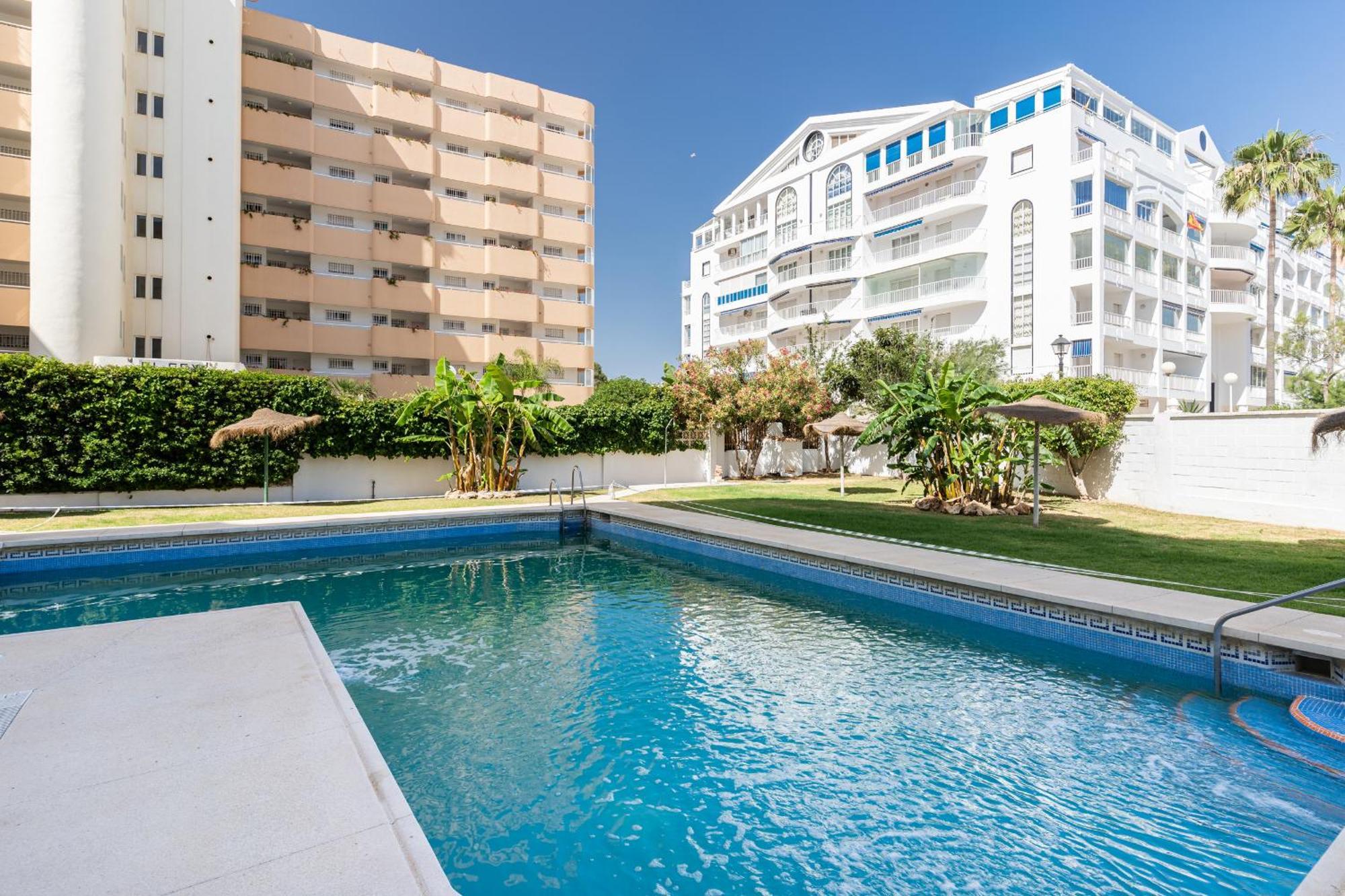 Blonzu Dominicana Fuengirola Bagian luar foto